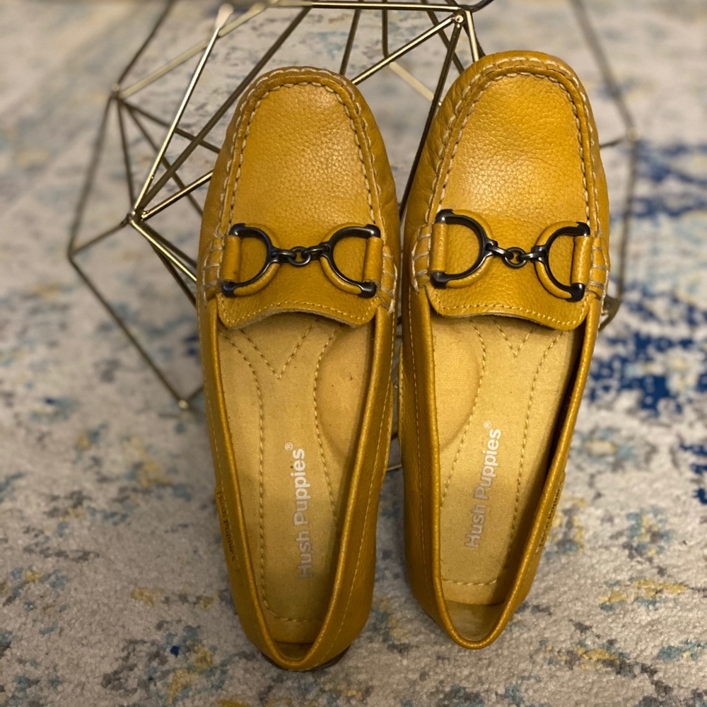 Hush Puppies leather driving shoes-gently worn